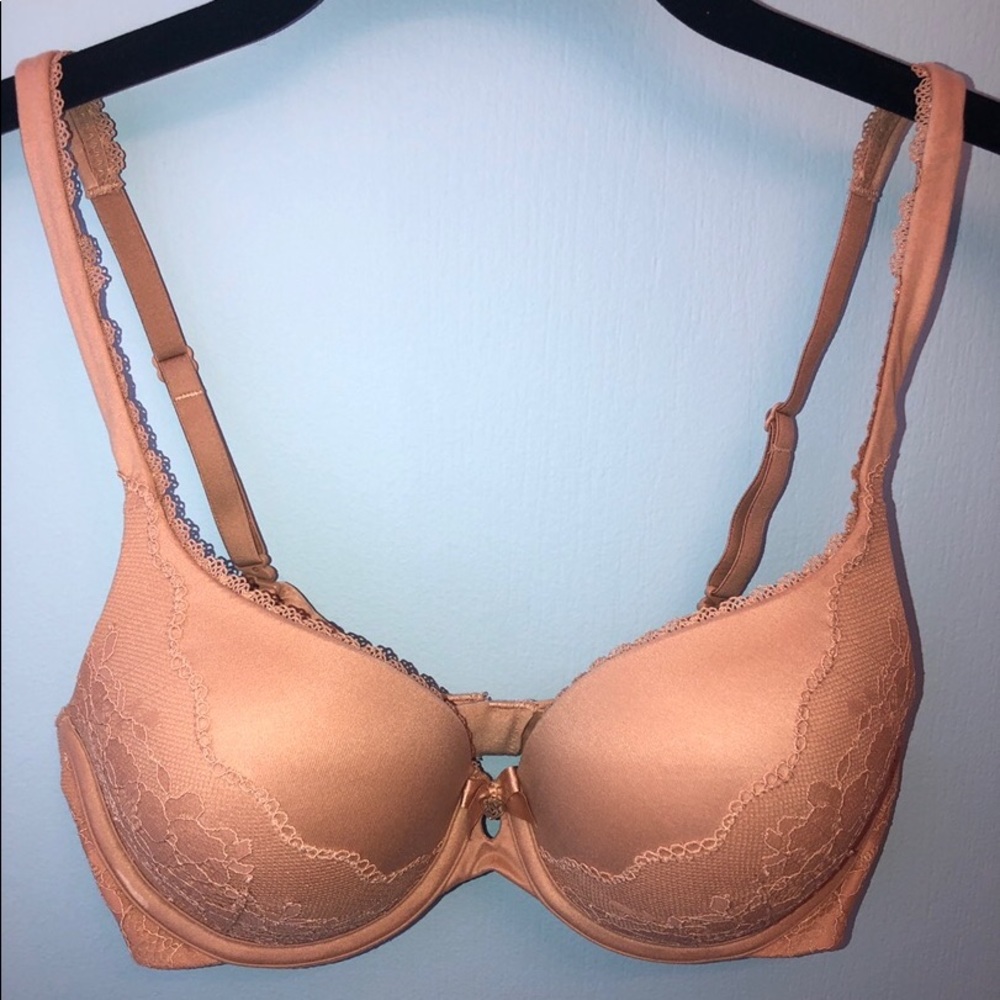 Victoria Secret Lacey Tan Push-up Bra 32D